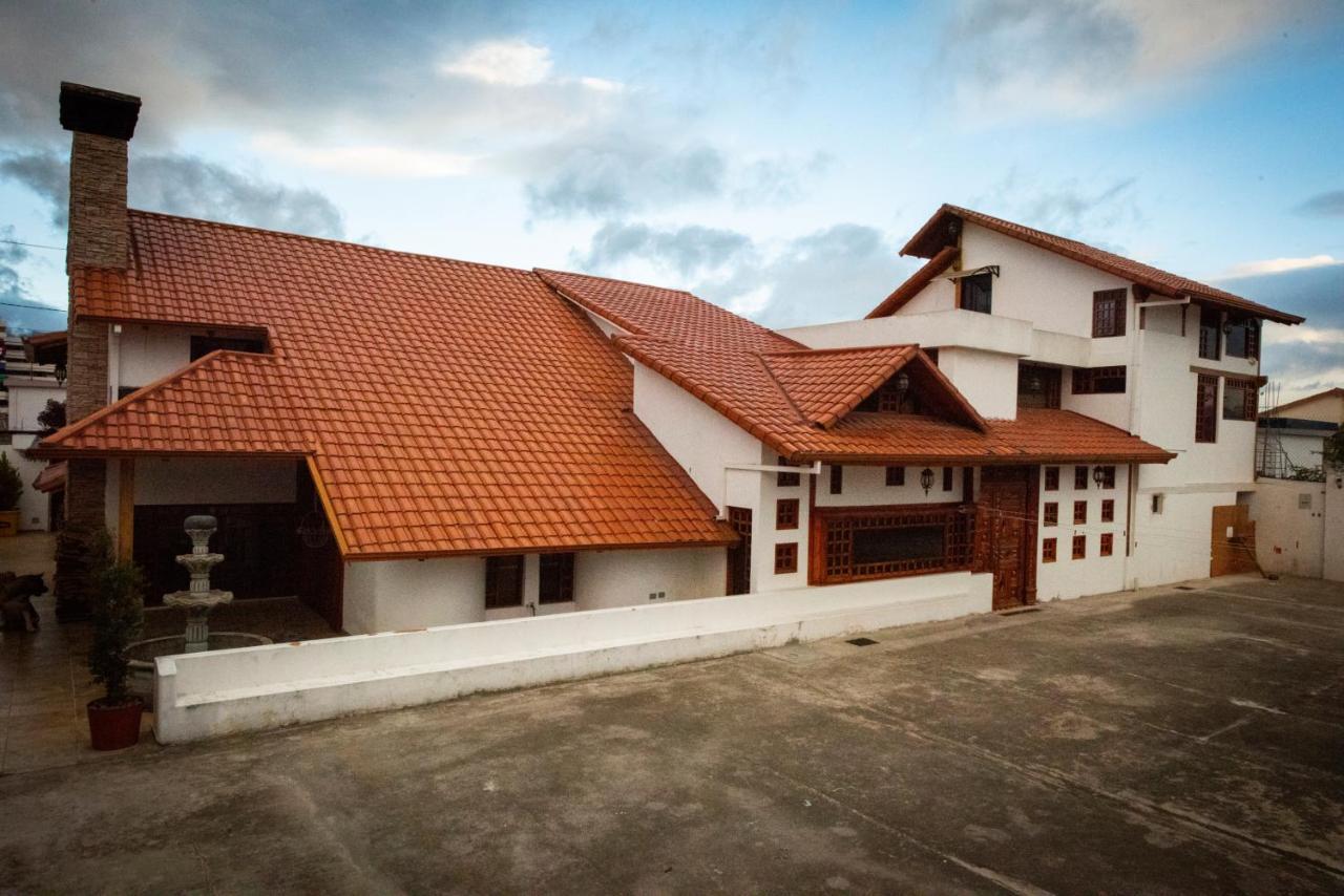 Hostal Dulce Hogar Латакунґа Екстер'єр фото